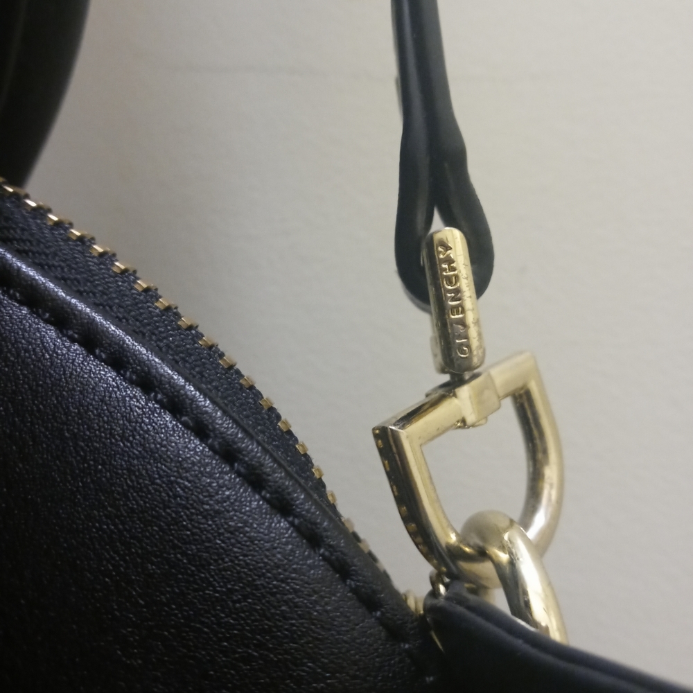 Handbag - Picture 4 of 6